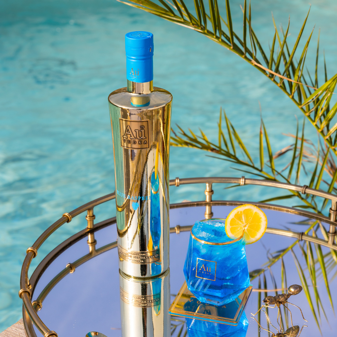 Au Vodka 70cl & FREE Diamond Cut Glass